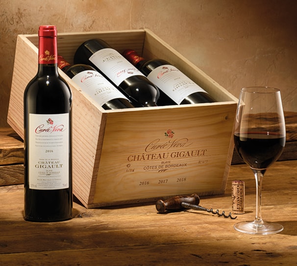 Château Gigault Cuvée Viva (2016/2017/2018) Château Gigault Cuvée Viva (2016/2017/2018)